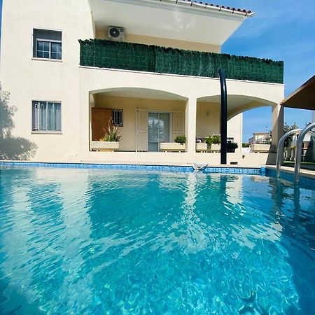 Requesens Playa Apartment Емпуриабрава Екстериор снимка