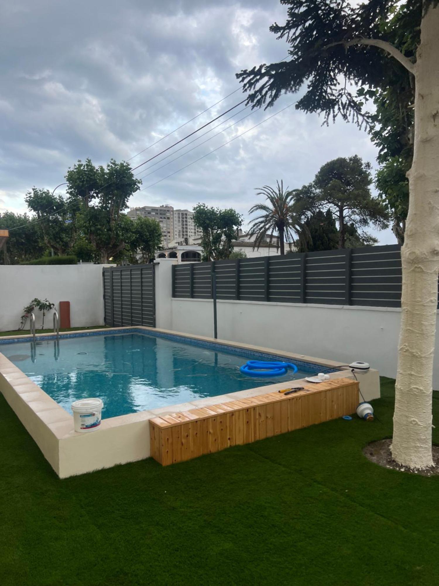 Requesens Playa Apartment Емпуриабрава Екстериор снимка