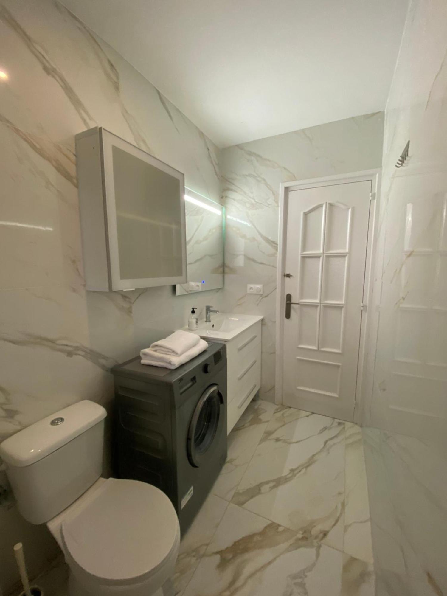 Requesens Playa Apartment Емпуриабрава Екстериор снимка