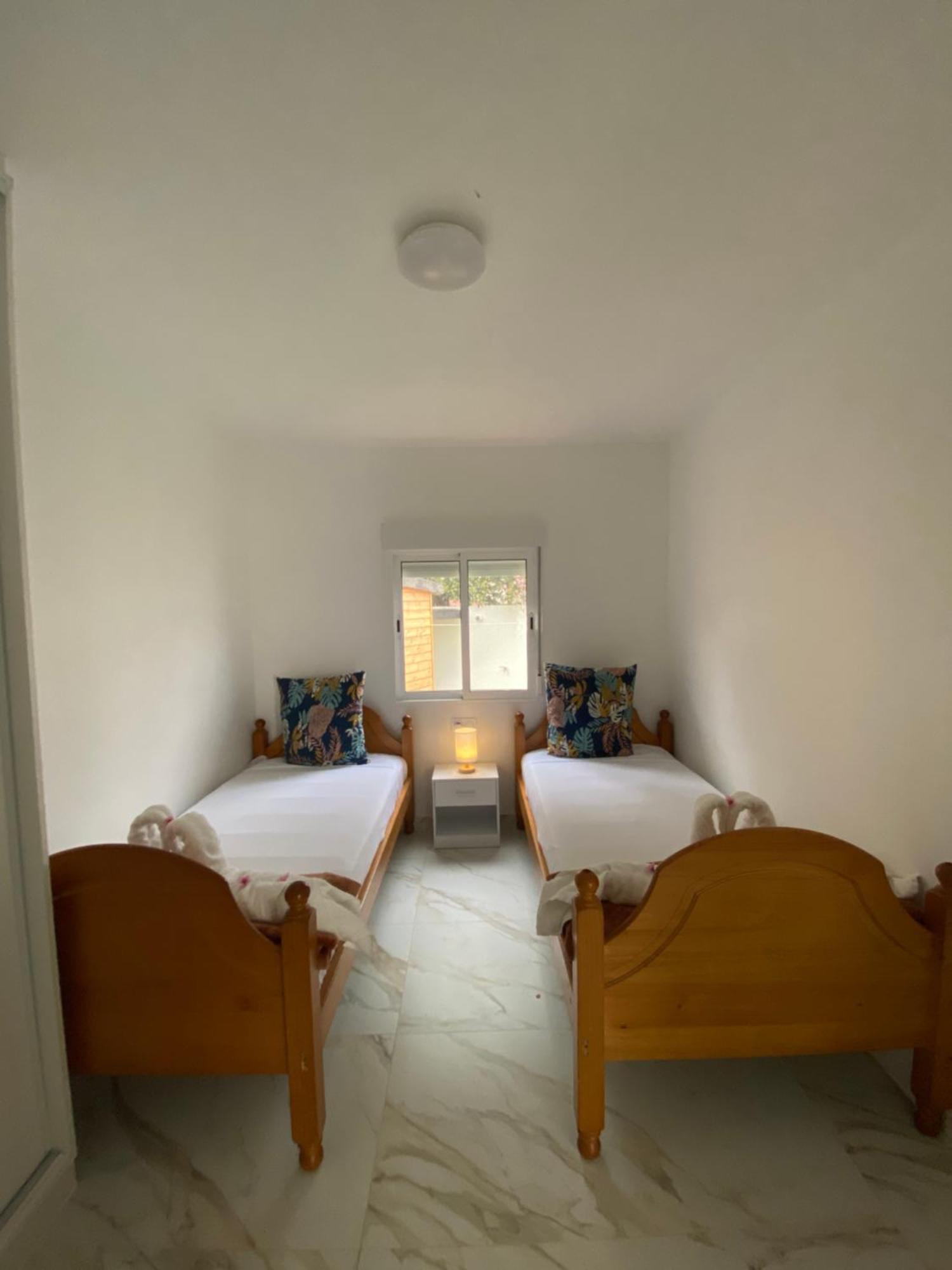 Requesens Playa Apartment Емпуриабрава Екстериор снимка