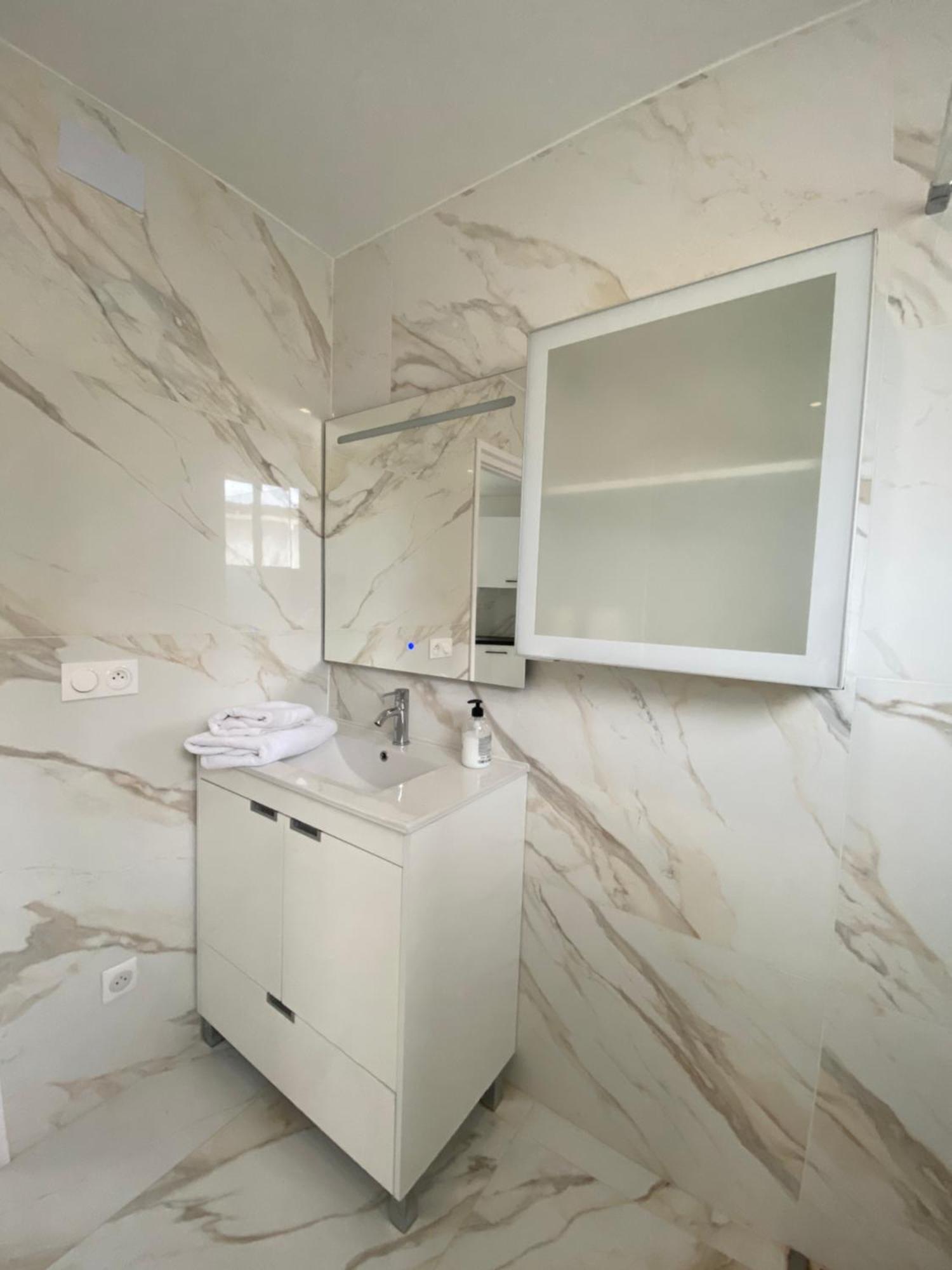 Requesens Playa Apartment Емпуриабрава Екстериор снимка