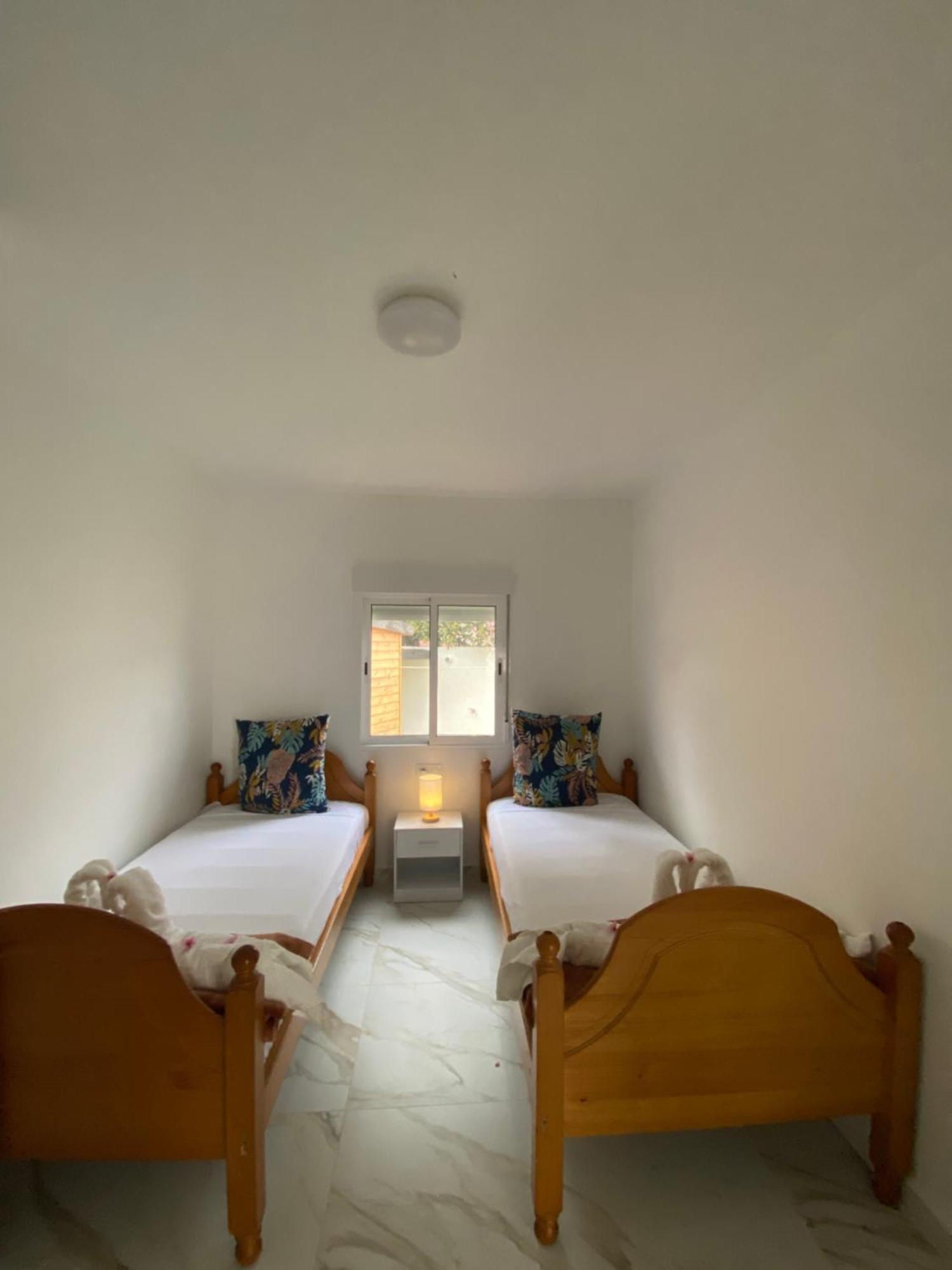 Requesens Playa Apartment Емпуриабрава Екстериор снимка