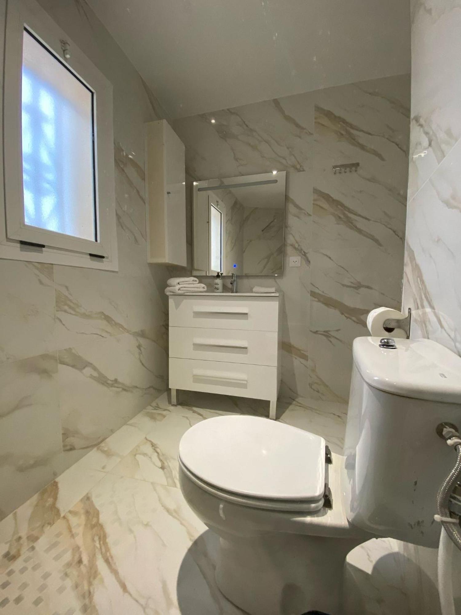 Requesens Playa Apartment Емпуриабрава Екстериор снимка
