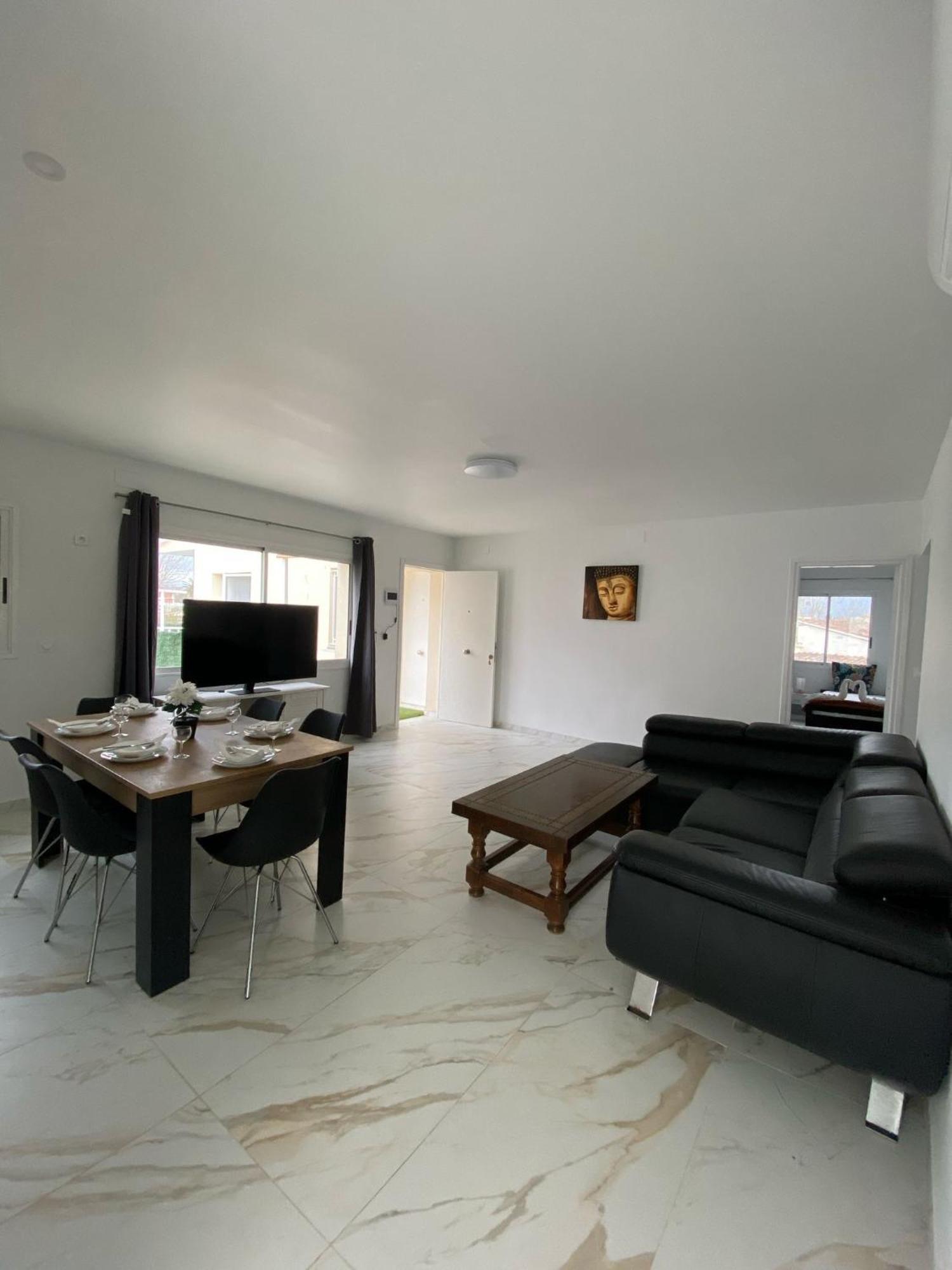 Requesens Playa Apartment Емпуриабрава Екстериор снимка